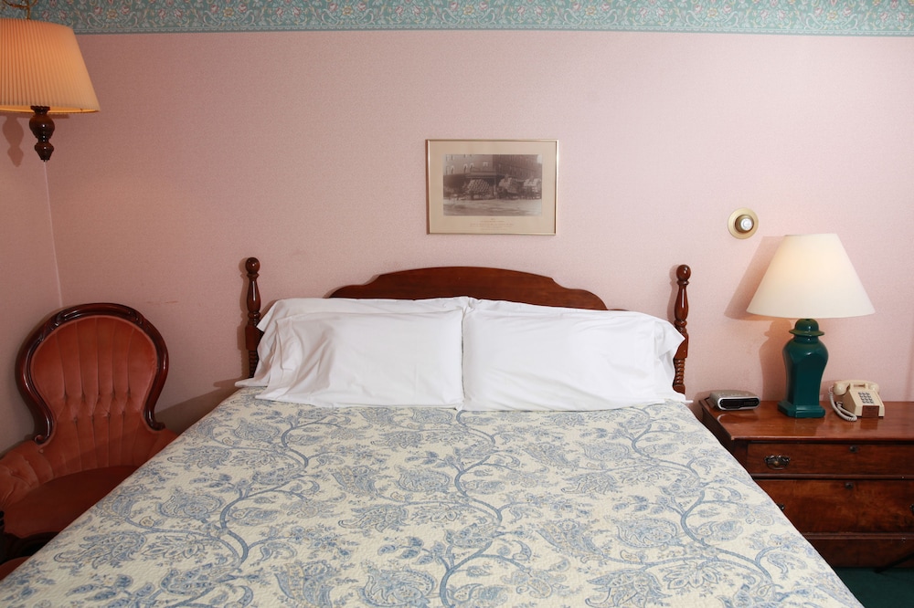 The Winter Inn - photo 18