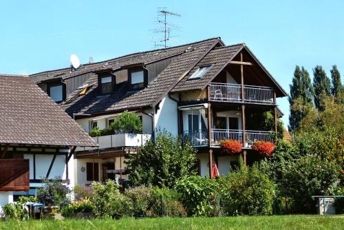 Ferienwohnungen Martin Lafar — 4-Star Luxury Hotel in Ohningen, Germany