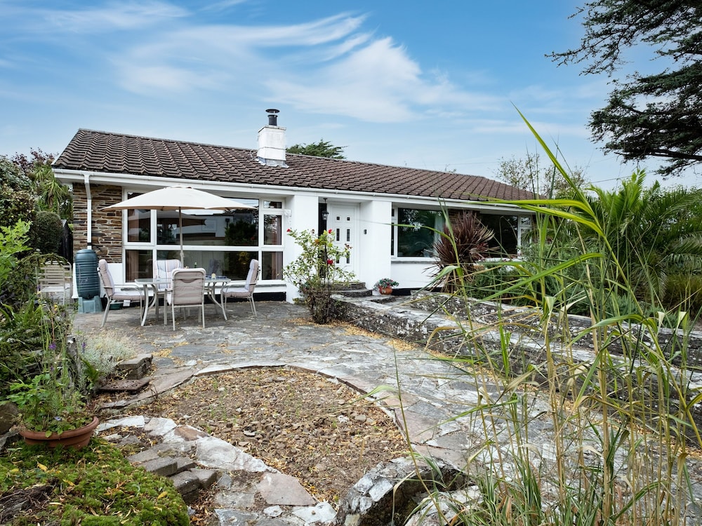 Longhouse Bungalow — 4-Star Luxury Hotel in Polzeath, United Kingdom