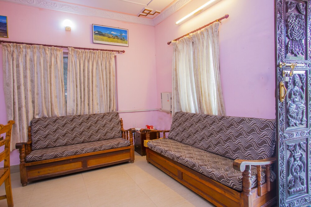 Hotel Eagle Nest - carbon neutral hotel in Pokhara
