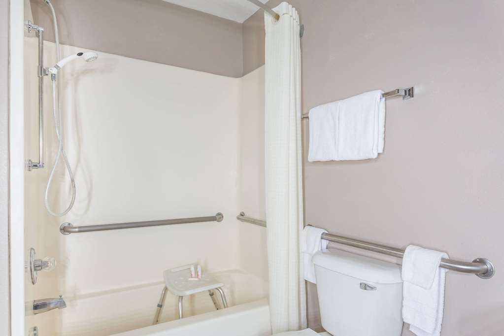 Super 8 by Wyndham Rock Springs - photo 14