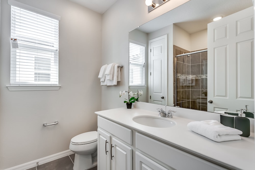 1834cvt New Solara 9 Bedroom 6 Bathroom Resort - photo 52