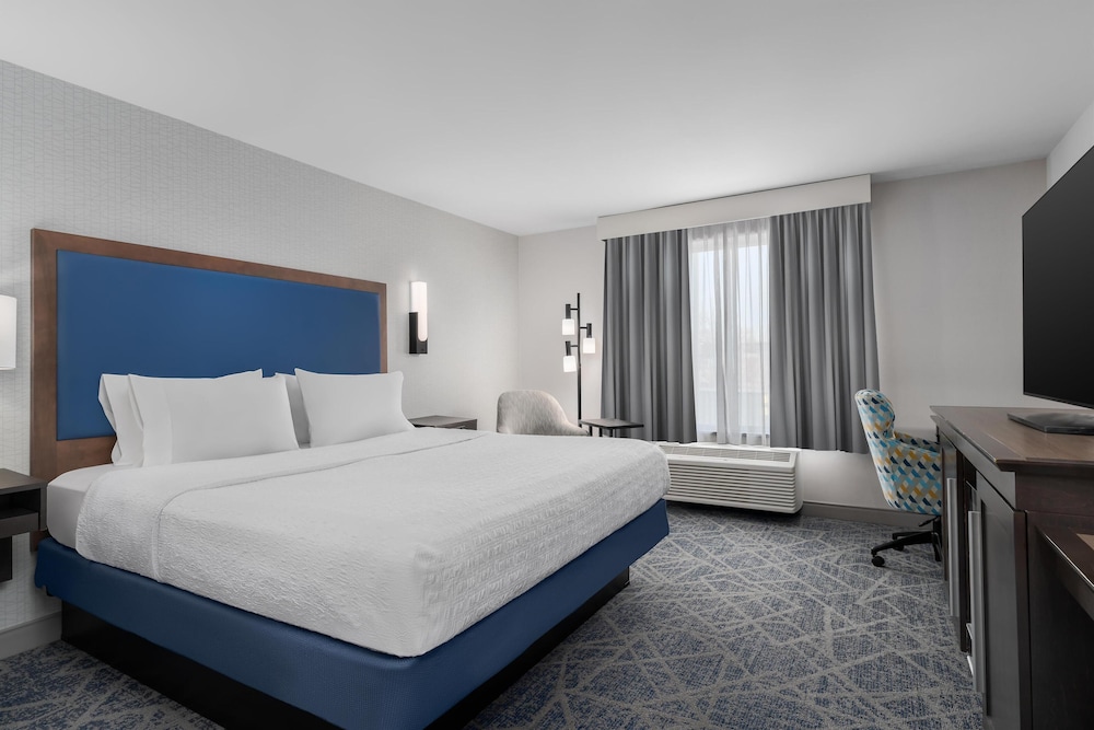Hampton Inn Pawtucket - photo 14