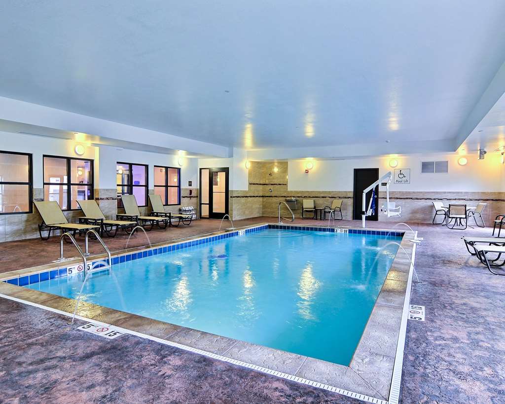Comfort Suites Uniontown - photo 24