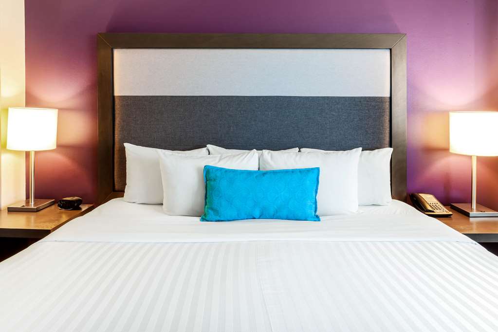 Guest room