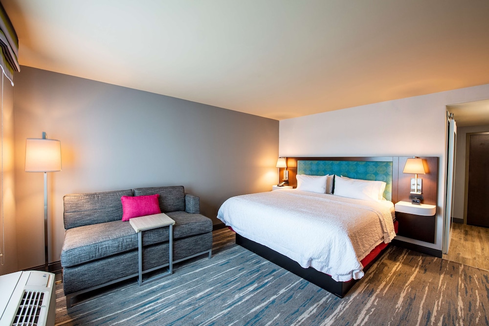 Hampton Inn & Suites Keller Town Center - photo 13