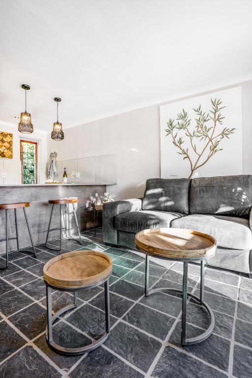 Avemore Time Out full power back up — 4-Star Luxury Hotel in Stellenbosch, South Africa