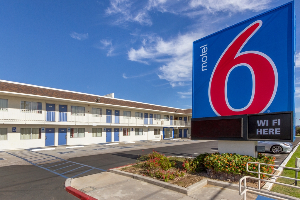 Motel 6 Phoenix North Bell Road - photo 4