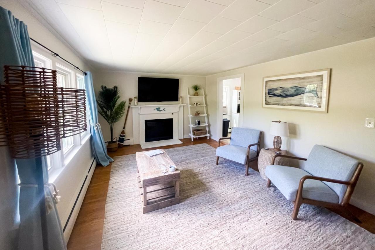 Downtown Seaside Serenity Retreat in Hyannis, United States