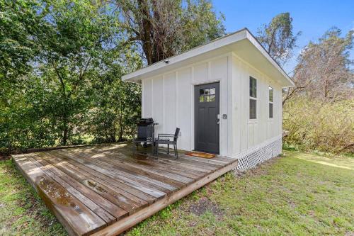 Coastal Cabana Studio Close to beach and Mississippi City — 4-Star Luxury Hotel in Gulfport, United States