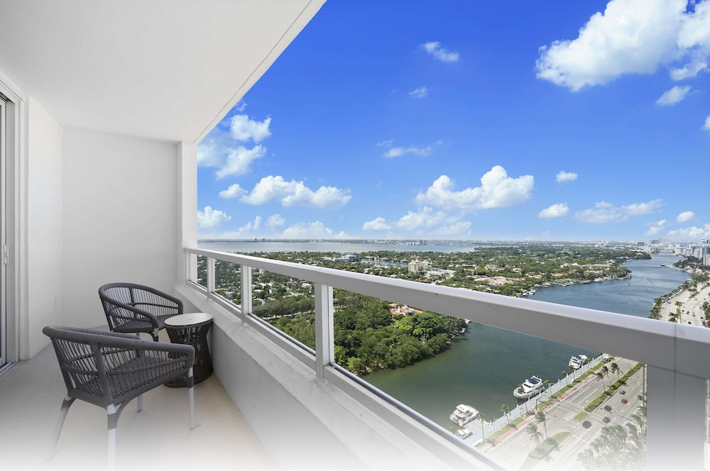 Fontainebleau Miami Beach Private Luxury Suites - photo 467