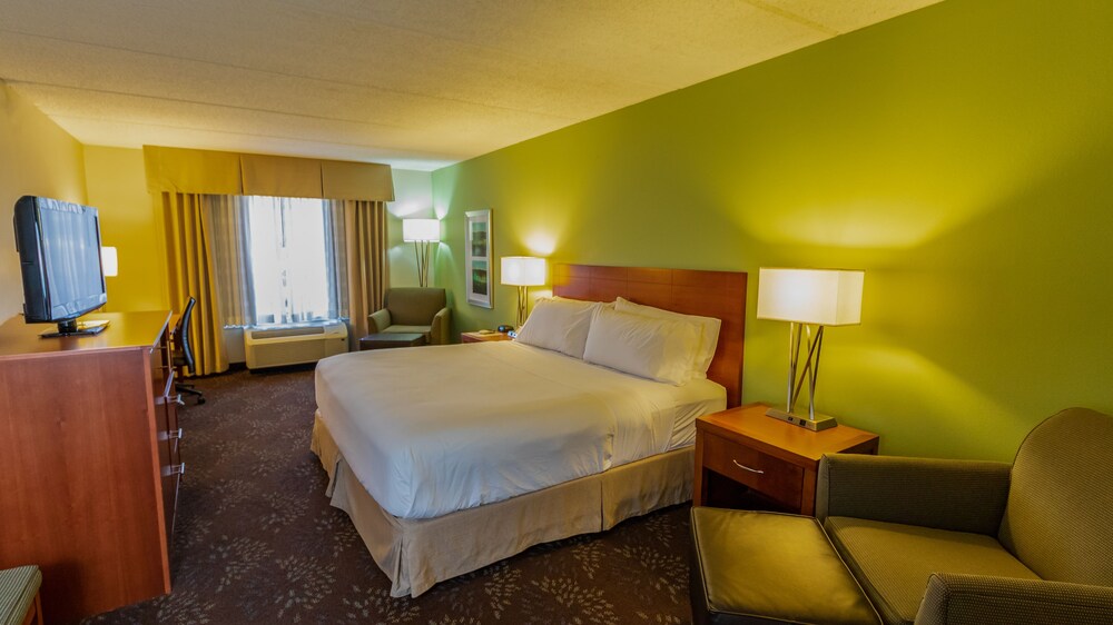 Holiday Inn Express Hotel & Suites Birmingham Irondale by IHG - photo 7