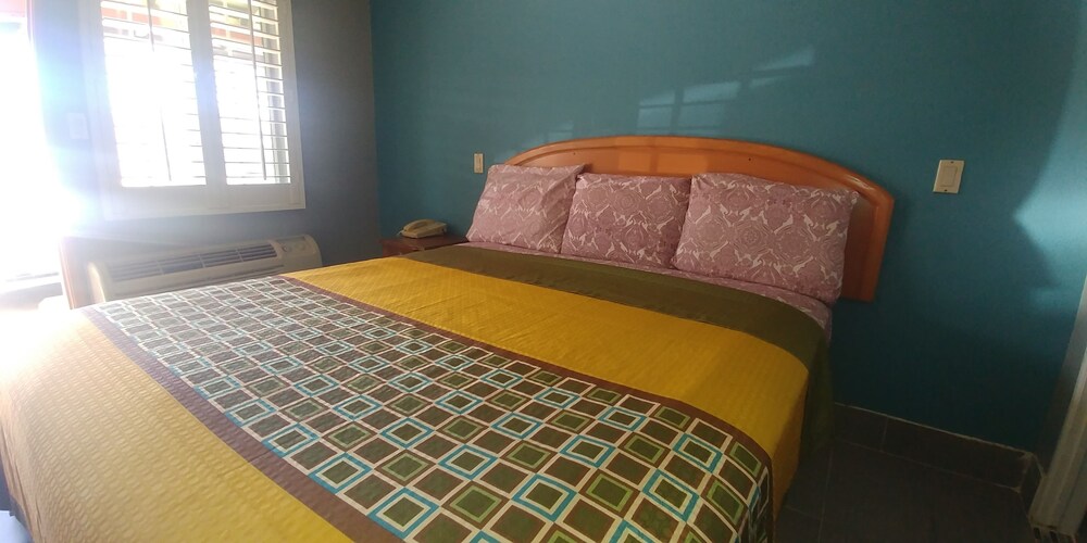 Travel Eagle Inn Motel - photo 7