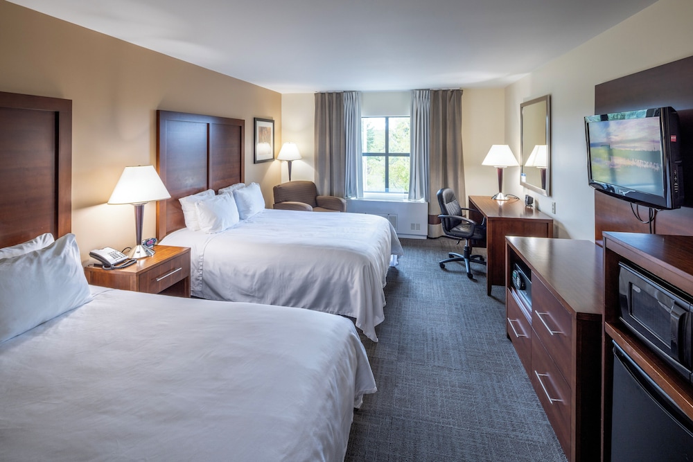 Akwesasne Mohawk Casino Resort and Players Inn — hotel in Massena