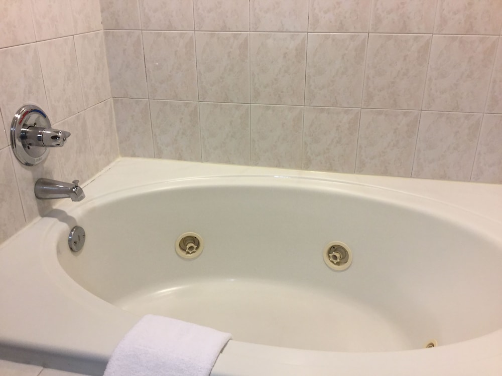 Americas Best Value Inn & Suites St. Louis St. Charles Inn - photo 23