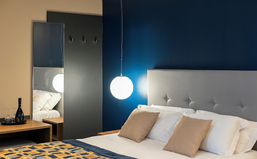 Mazzini Suites