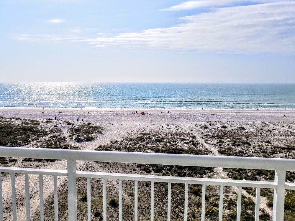 Provident Oceana Beachfront Suites - photo 41