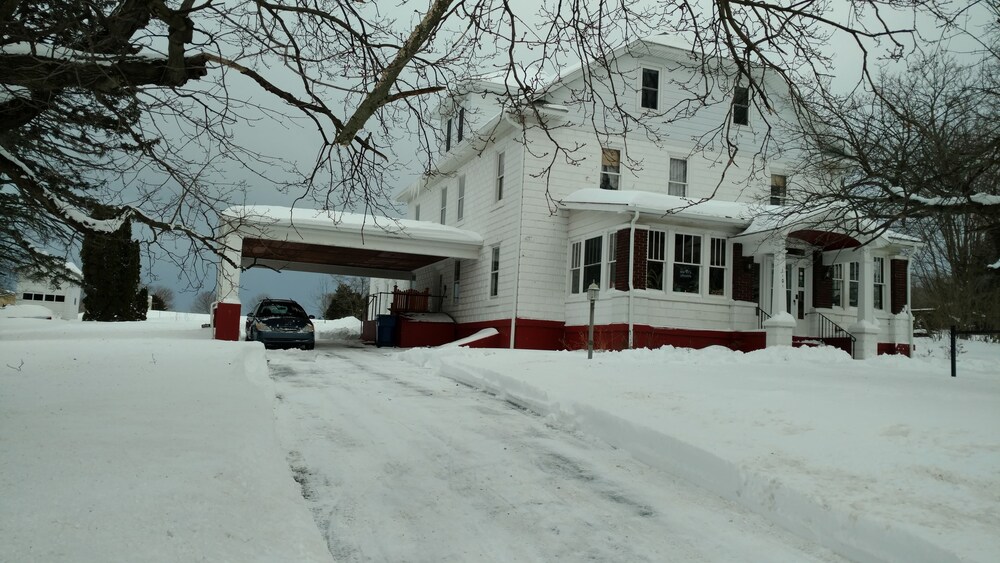 Fish & Loaves B&B - photo 53