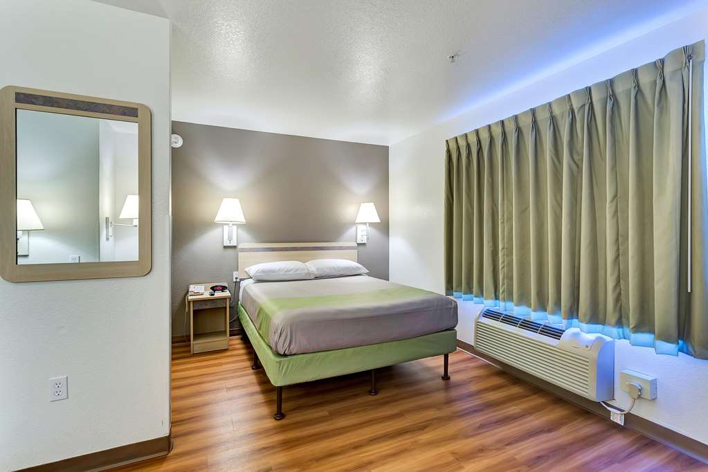 Motel 6 Belmont CA San Francisco Redwood City - photo 10