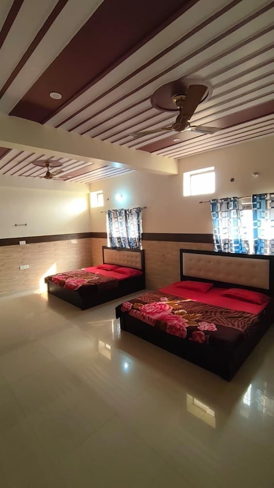 Sudama Krishna Residency - last minute hotel in Mathura