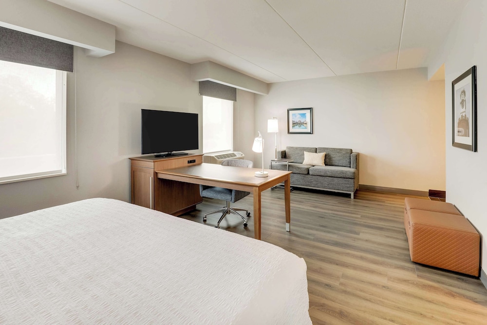 Hampton Inn & Suites Rome - photo 17