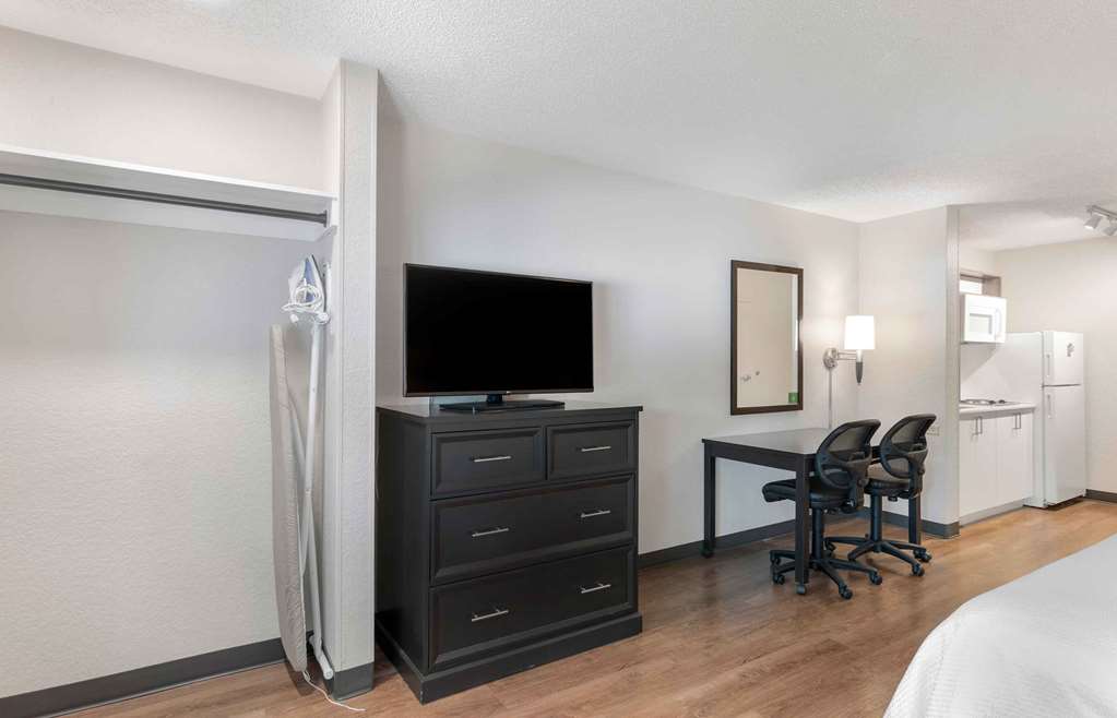 Extended Stay America Premier Suites Miami Downtown Brickell - photo 21