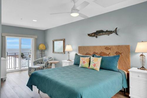 Oceans Retreat 1B 2Ba Steps to Pool Atlantic Oc in Marathon, United States