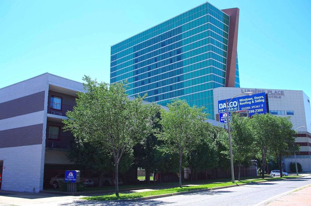 Americas Best Value Inn St. Louis Downtown - photo 16