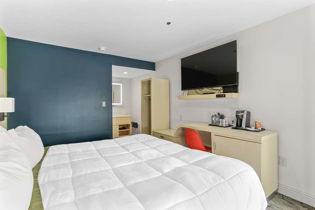 Signature Inn Berkeley - photo 17
