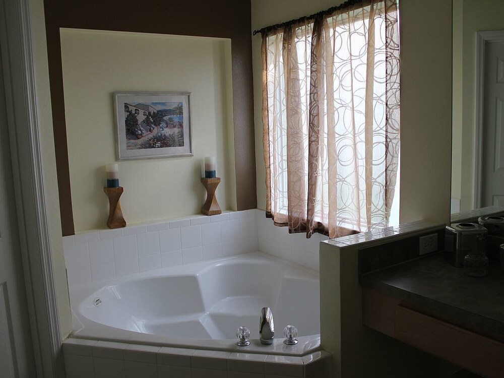 Ov3173 Emerald Island 4 Bed 3 Baths Townhome - photo 8
