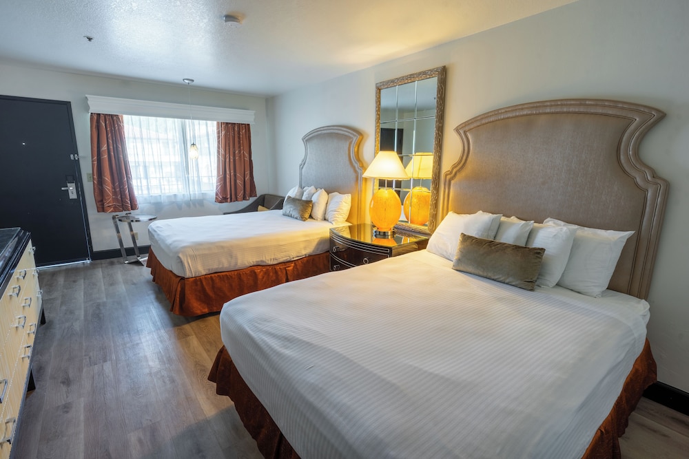 Sands Inn & Suites - photo 10