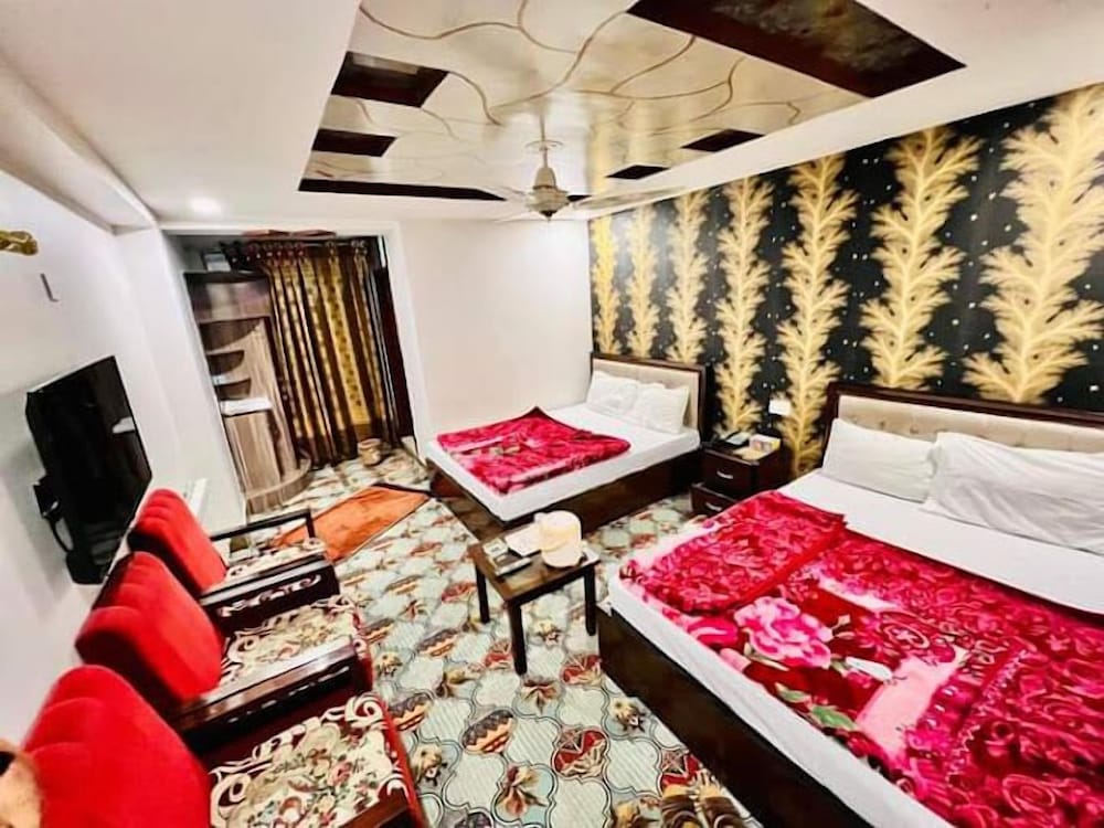 Muslim Hotel — hotel in Quetta