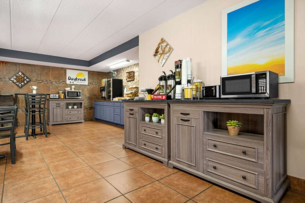 Days Inn by Wyndham Fort Collins - photo 28