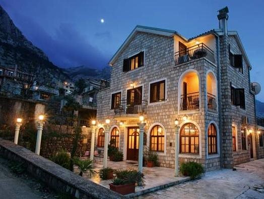 Vila Panonija — 4-Star Luxury Hotel in Kotor, Montenegro