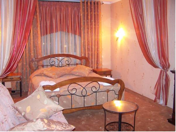 Kristall Hotel — Dmitrov