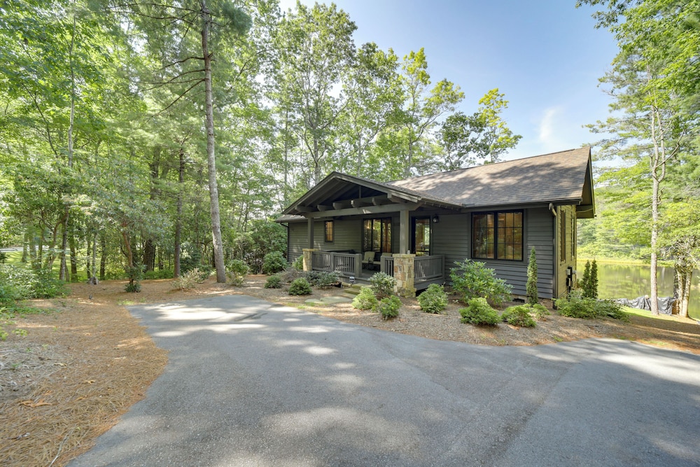 Grill Water Views: Chinquapin Resort Home - photo 16