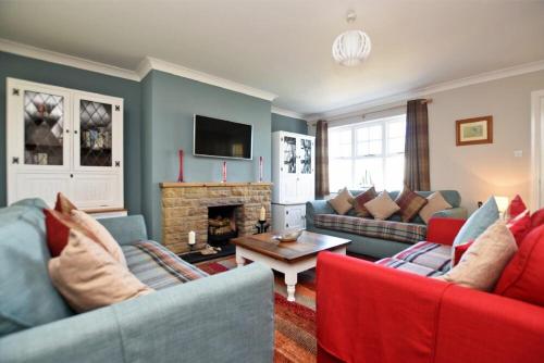 Armstrong Cottages No22 — 4-Star Luxury Hotel in Bamburgh, United Kingdom