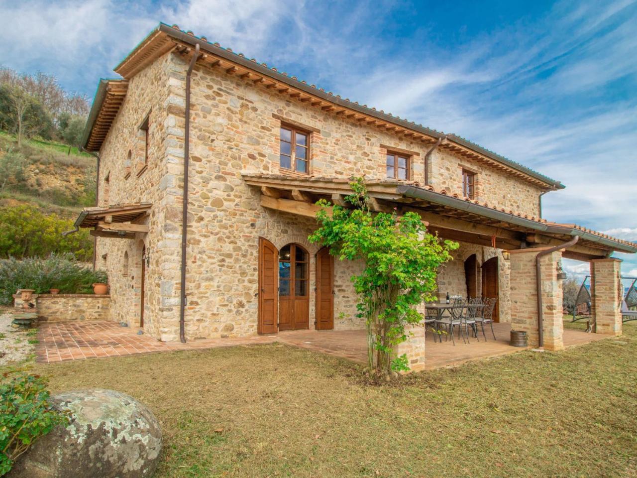 Holiday Home Guarda Valle by Interhome — 4-Star Luxury Hotel in Umbertide, Italy