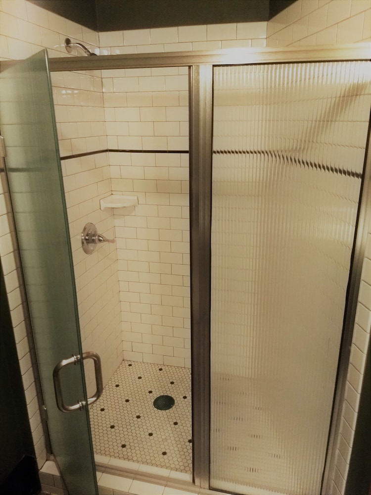 McMenamins Crystal Hotel - photo 26