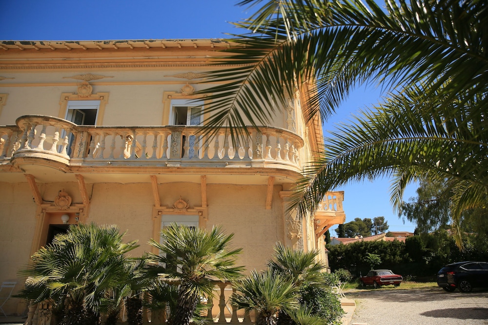 Hôtel Du Soleil - carbon neutral hotel in Saint-Raphael
