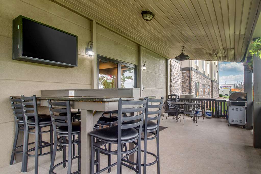 Comfort Suites Danville - photo 33