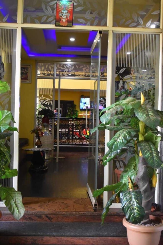 iROOMZ Ocean Comforts - carbon neutral hotel in Sagar