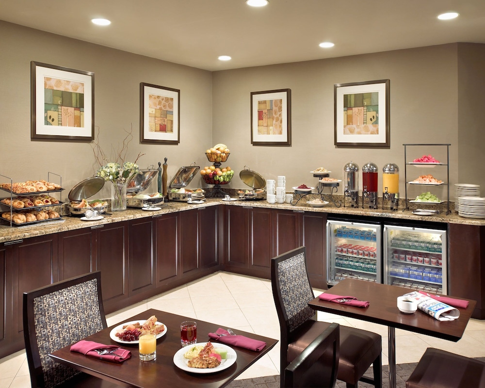 DoubleTree By Hilton San Diego Hotel Circle - photo 26