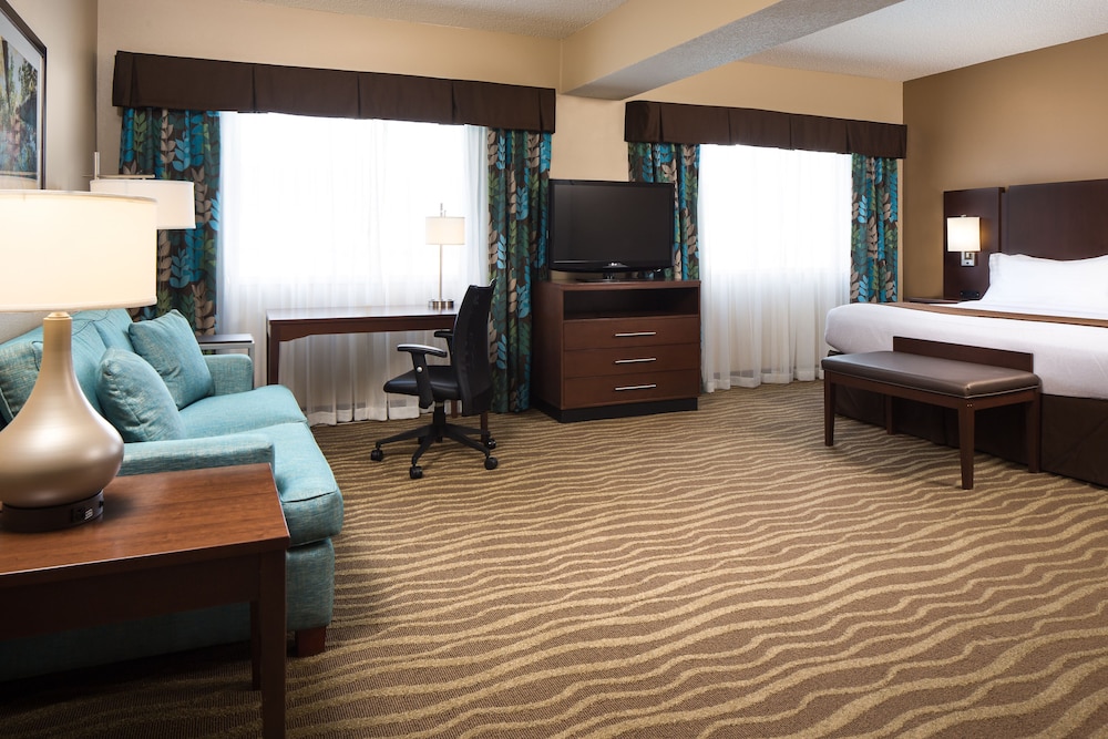 Holiday Inn & Suites Overland Park West by IHG - photo 10