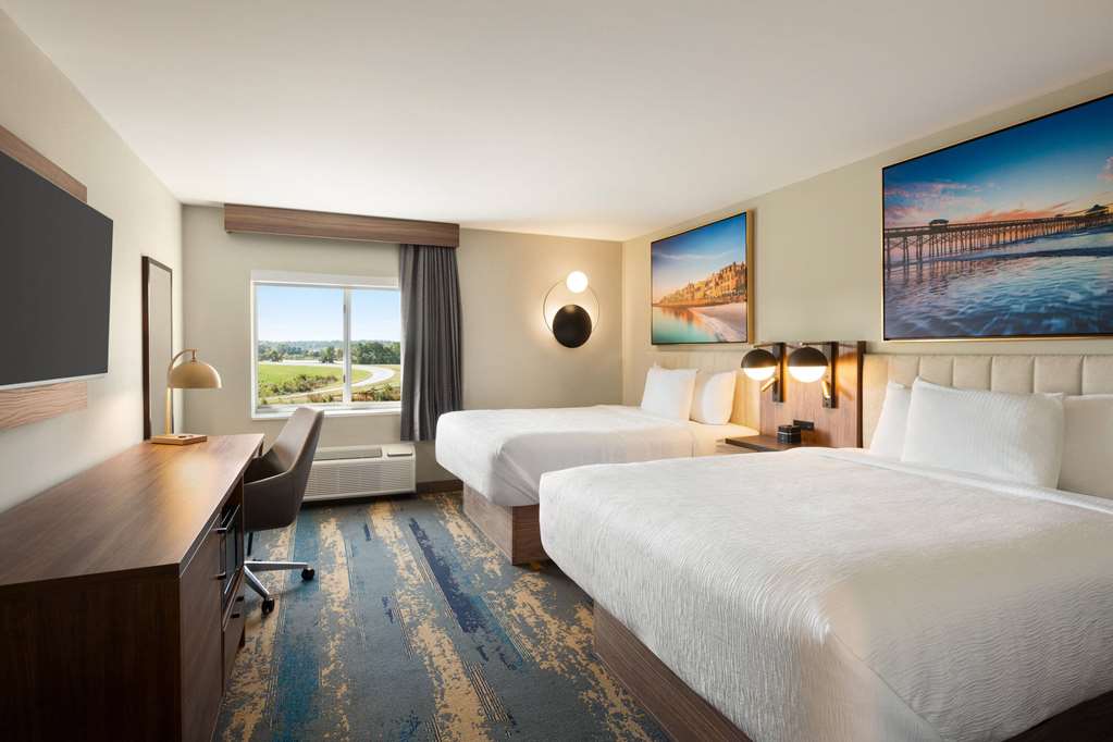 La Quinta Inn by Wyndham Columbia NE Fort Jackson - photo 32