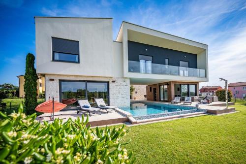 Villa Felice Novigrad — 4-Star Luxury Hotel in Novigrad, Croatia