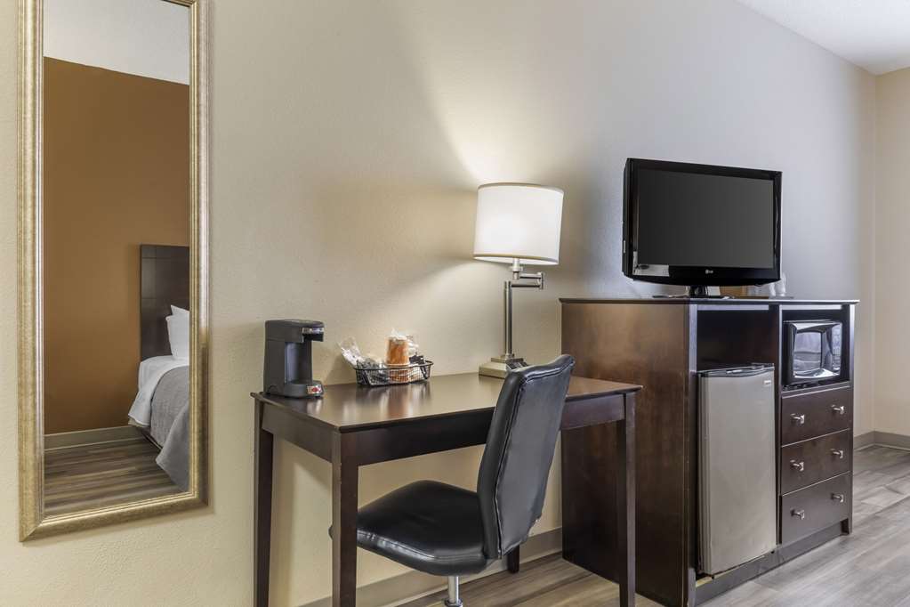 Quality Inn & Suites Wichita Falls I 44 - photo 26