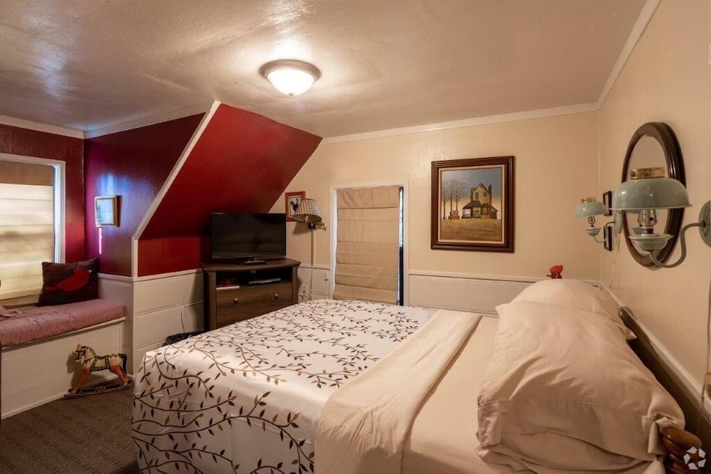 Idyllwild Inn - photo 50