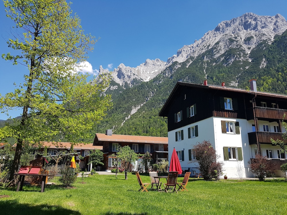 Mittenwald Ferien — 4-Star Luxury Hotel in Mittenwald, Germany