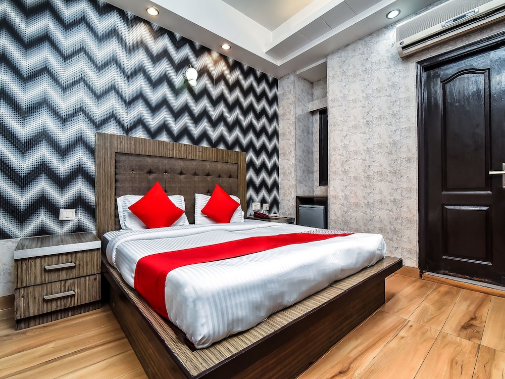 OYO 16933 Hotel Sunrize — Rohini — photo 5
